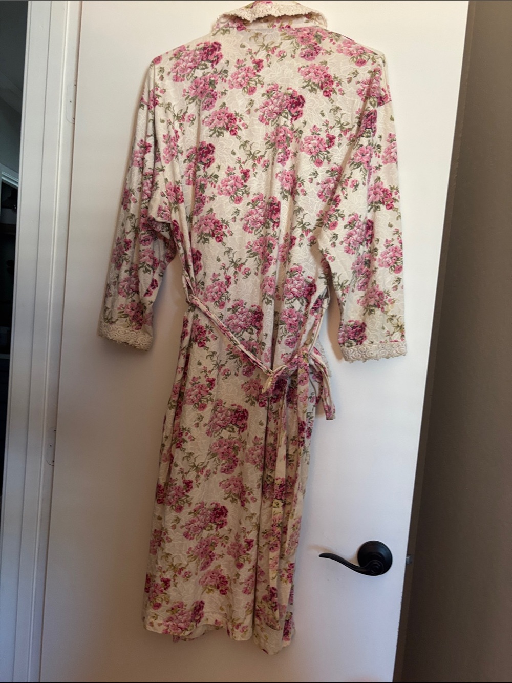 Victoria's Secret Pink Floral Lace-Trim Robe Hold Label - Picture 10 of 14